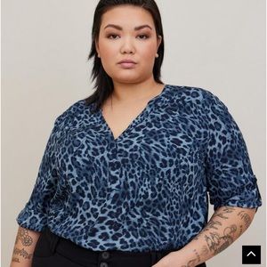 Blue Leopard Harper Georgette Pullover 3/4 Sleeve Blouse